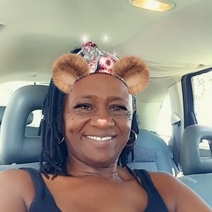 Meet your Posher, Alecia